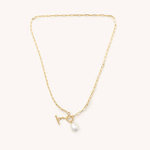  Ursula Pearl Toggle Necklace