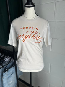  PUMPKIN EVERYTHING Graphic Shirt