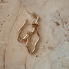 Arie Hoops - Wavy Oblong Earrings: Gold